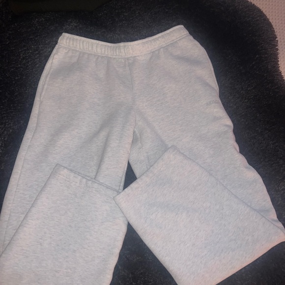 Aritzia Light Gray Track Pants - Picture 5 of 8